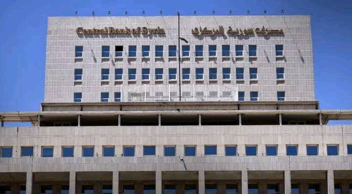 حاكم مصرف سورية المركزي: لا بلاغات رسمية عن تزوير العملة الجديدة وما يُتداول إشاعات غير مؤكدة