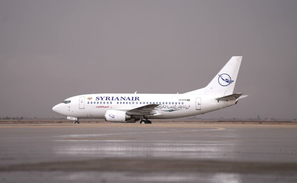 إحداث “القابضة للطيران”.. رهان على الكفاءة والشراكات بعد رفع العقوبات