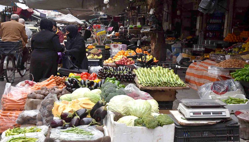 خبير اقتصادي يقترح حلولاً لمعالجة ارتفاع الأسعار بشهر رمضان