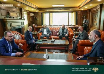 تعزيز الشراكة الاقتصادية وتسهيل حركة التجارة محور اجتماع رئيس هيئة المنافذ والجمارك مع وفد غرف الصناعة والتجارة بدمشق وريفها