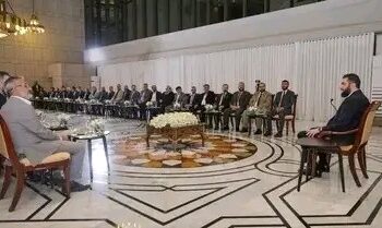 لقاء الرئيس الشرع مع الإعلاميين والناشطين: تحديات البناء وآمال السوريين في عام التعافي