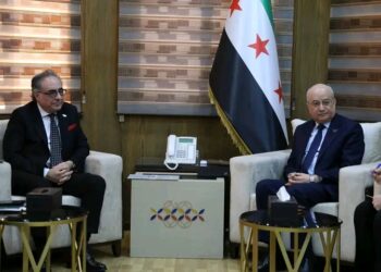 وزارة النقل تناقش تنظيم حركة الشاحنات وتسهيل نقل البضائع عبر المعابر الحدودية