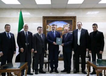 غرفة صناعة دمشق وريفها تبحث مع الأمانة العامة لرئاسة الجمهورية سبل معالجة معوقات الإنتاج الصناعي