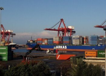 خبير : اعتماد الاقتصاد السوري على الاستيراد يجعله اكثر عرضة للصدمات الخارجية