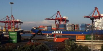 خبير : اعتماد الاقتصاد السوري على الاستيراد يجعله اكثر عرضة للصدمات الخارجية