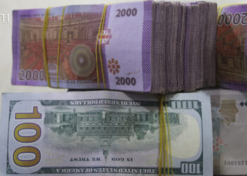 تعرفوا على سعر صرف الليرة أمام الدولار اليوم السبت في دمشق والمحافظات السورية