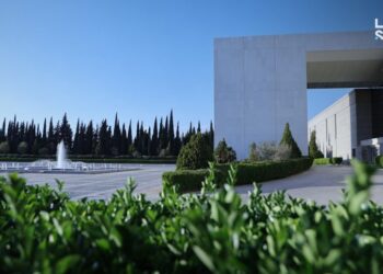 الرئيس أحمد الشرع يصدر مرسوماً بإحداث الشركة السورية للكهرباء