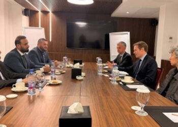 فرنسا تعلن دعمها لجهود سوريا لدمج “قسد” فقط لتوقع