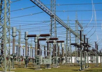 تحسن الكهرباء.. هل هو مؤقت أم تحول في مؤشرات القطاع؟