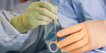 التجميل من الحاجة الطبية إلى هوس الكمال.. أين تكمن المخاطر؟