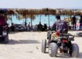 أكثرية من ادلب وحماه ومحافظات الجزيرة ولا ضوابط على الحفلات والمشروبات ولباس البحر…  الشاطئ السوري يعج بالمصطافين ونسب الامتلاء شبه مطلقة