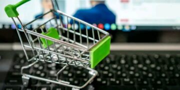 التجارة الإلكترونية في سوريا.. من سوق استقطاب سلعي إلى قناة تصدير فاعلة