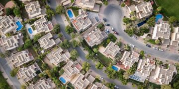 المجمعات السكنية الجديدة في سوريا.. سيولة خارجية أم سحب لمدخرات محليّة؟