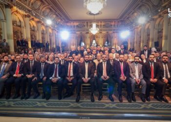 الرئيس الشرع يلتقي وفداً من الجالية السورية في الولايات المتحدة