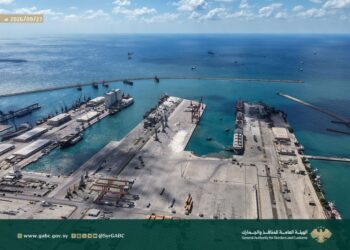 عمليات مناولة وتفريغ متواصلة على الرصيف الرابع في مرفأ طرطوس