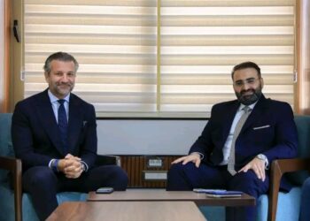 وزير الإعلام يلتقي المدير الإقليمي لشركة «ميتا»