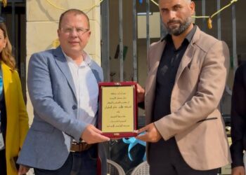 من بين الركام إلى مقاعد العلم: “فلاي شام” تعيد بناء مدرسة القراصي الابتدائية بريف حلب وتفتح أبواب الأمل لأكثر من380 طالباً وطالبة