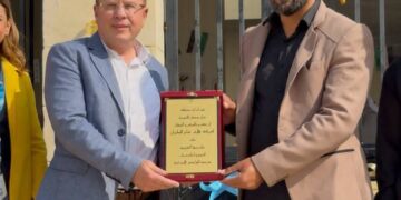 من بين الركام إلى مقاعد العلم: “فلاي شام” تعيد بناء مدرسة القراصي الابتدائية  بريف حلب وتفتح أبواب الأمل لأكثر من380 طالباً وطالبة