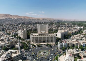حاكم المركزي: تفعيل حسابات المصرف دولياً مستمر.. وخطط لتشريعات مصرفية جديدة